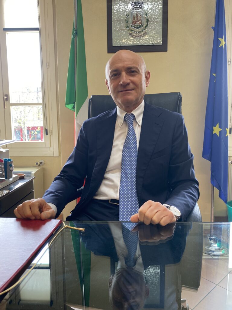In queste settimane avevamo assunto un impegno preciso con la comunità di Salvaterra: raccogliere e consegnare all’AUSL le firme dei cittadini che chiedono il mantenimento di un presidio territoriale di medicina generale nella frazione.